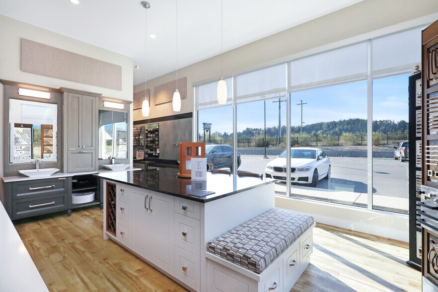 More Photos Of 1500 Springhill Rd, Parksville Manufacturing For Sale