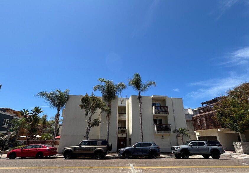 More Photos Of 2954-2958 Mission Blvd, San Diego Apartments For Sale