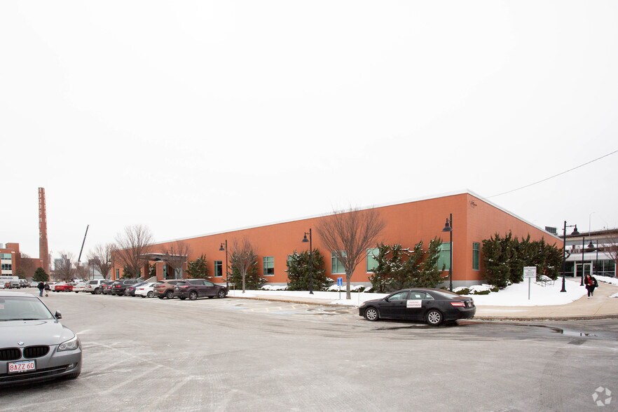 More Photos Of 570 Rutherford Ave, Charlestown Light Manufacturing For Lease