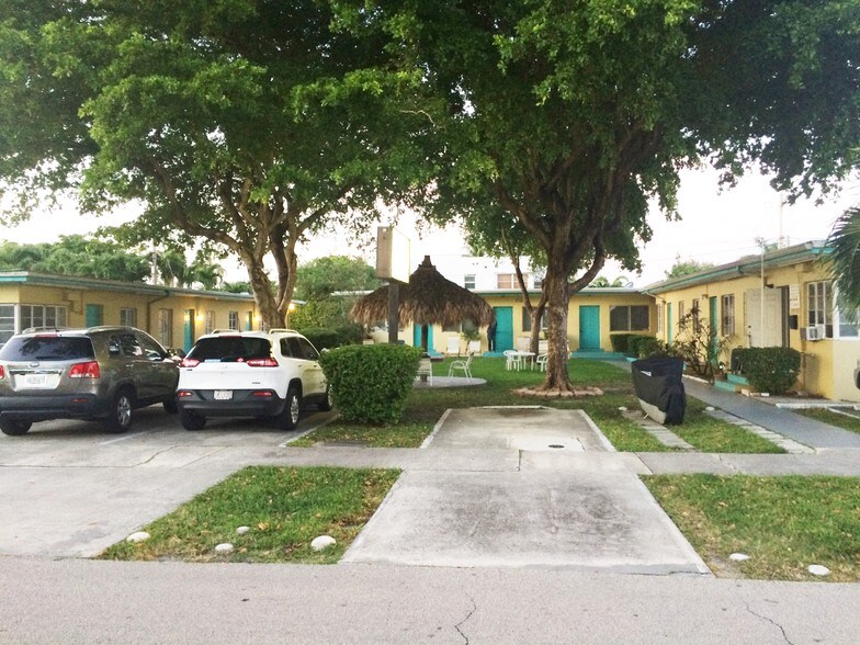 More Photos Of 615-713 NE 3rd St, Hallandale Beach Apartments For Sale