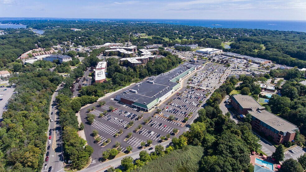 More Photos Of 450 Paradise Rd, Swampscott Unknown For Lease