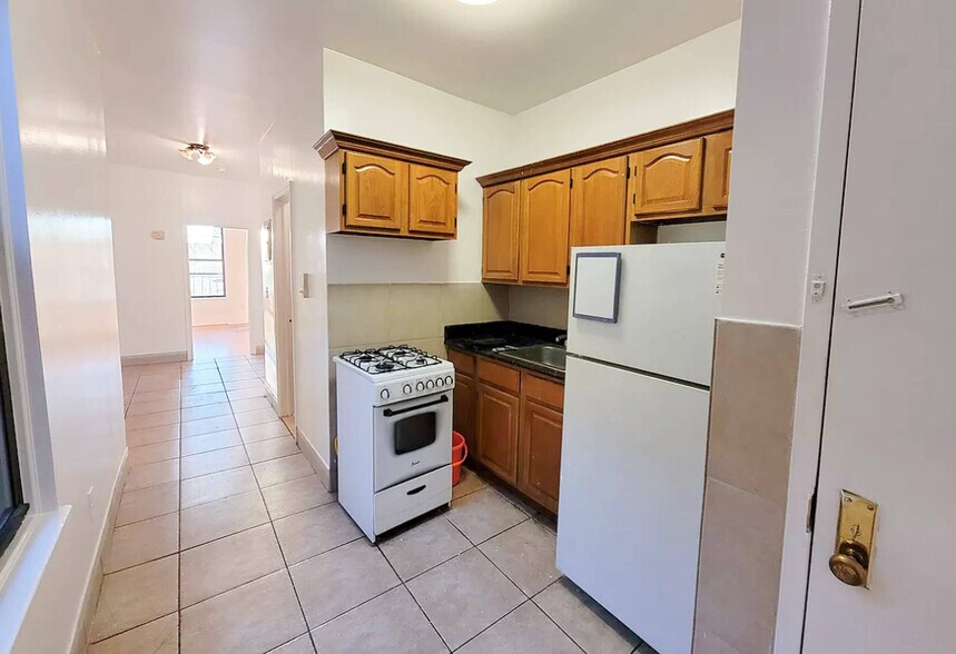 More Photos Of , Astoria Multifamily For Sale