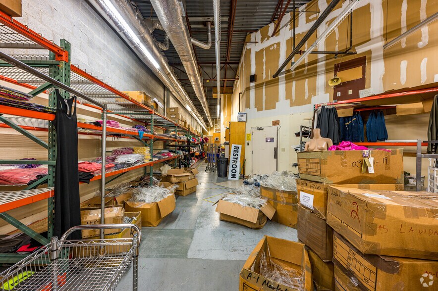 More Photos Of 3602 W Airport Fwy, Irving Department Store For Sale