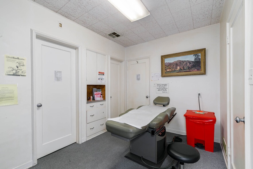 More Photos Of 95 W Sierra Madre Blvd, Sierra Madre Medical For Sale