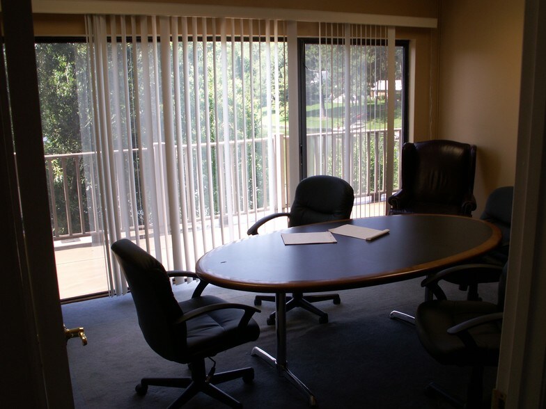 More Photos Of 5267 Greenwich Rd, Virginia Beach Office For Sale