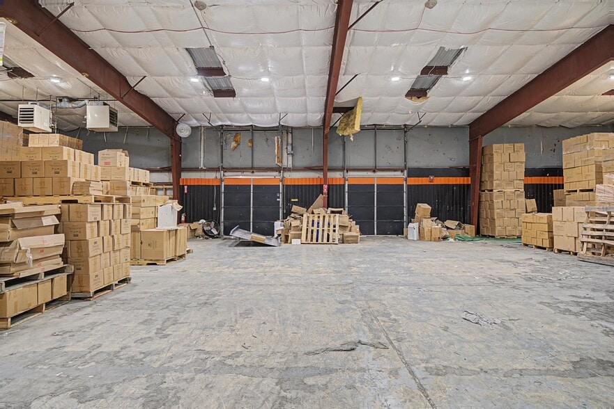 More Photos Of 688 Route 17K, Montgomery Warehouse For Lease