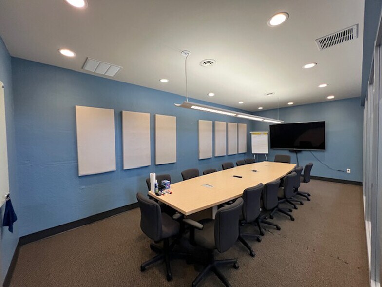 More Photos Of 2941 W 19th Ave, Denver Office For Lease