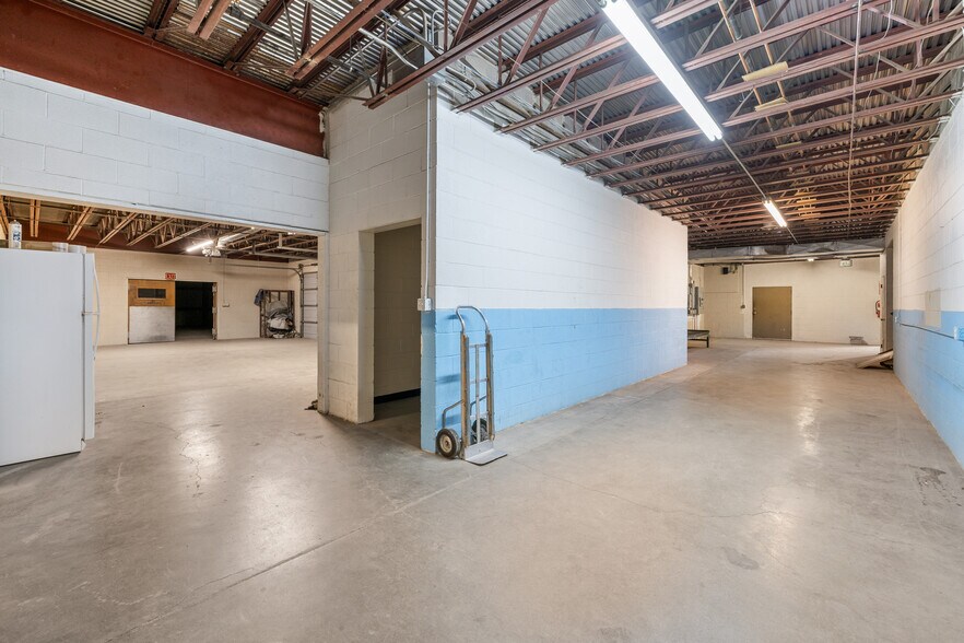 More Photos Of 888 Antler Dr, Casper Warehouse For Lease