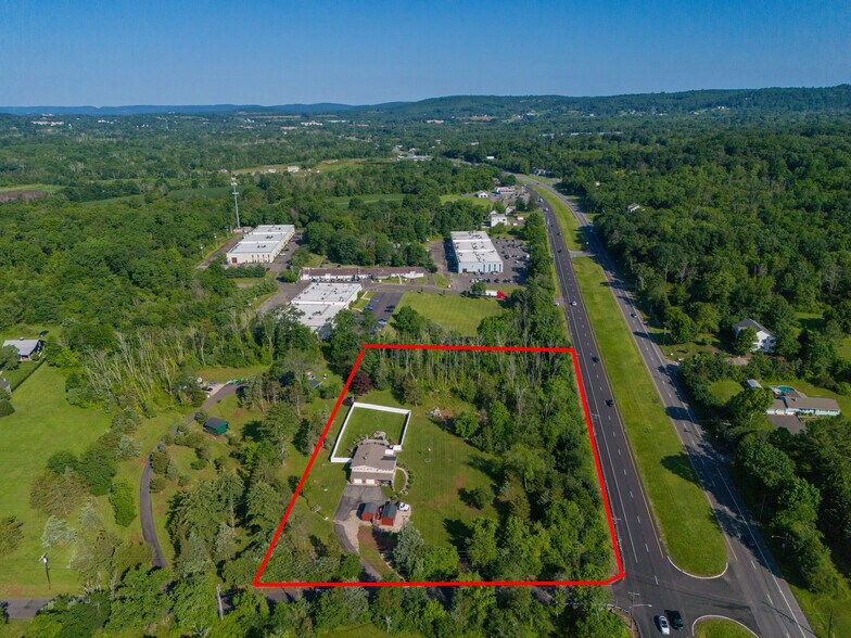 More Photos Of 417 Mountain Rd, Lebanon Specialty For Sale