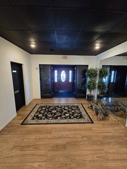 More Photos Of 9273 W 1050 N, Elwood Freestanding For Sale