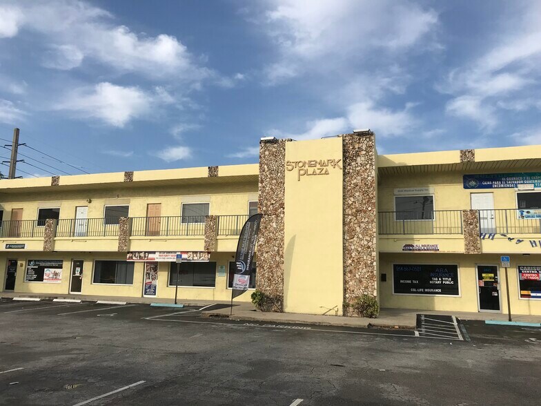 Primary Photo Of 3809-3847 N Andrews Ave, Fort Lauderdale Office For Lease