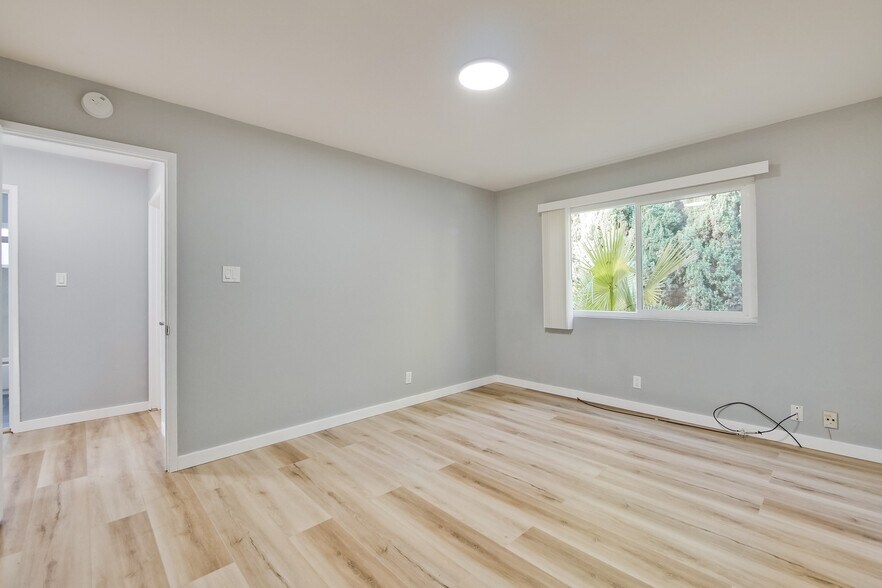 More Photos Of 935 Ravenscourt ave, Campbell Apartments For Sale