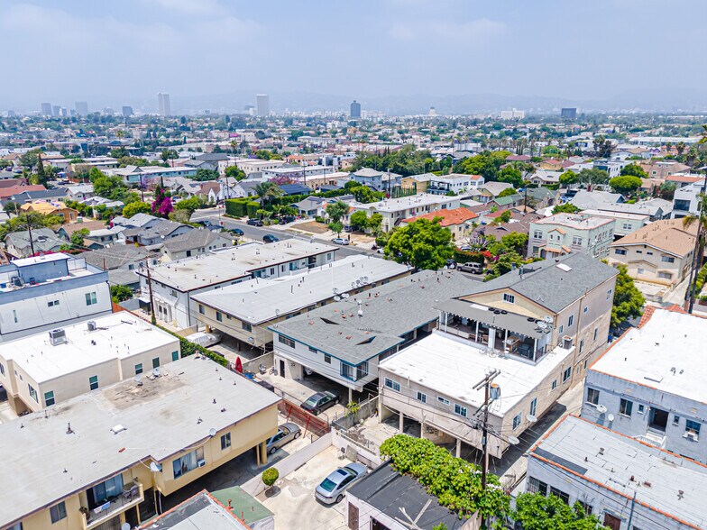 More Photos Of 4546 W 17th St, Los Angeles Apartments For Sale