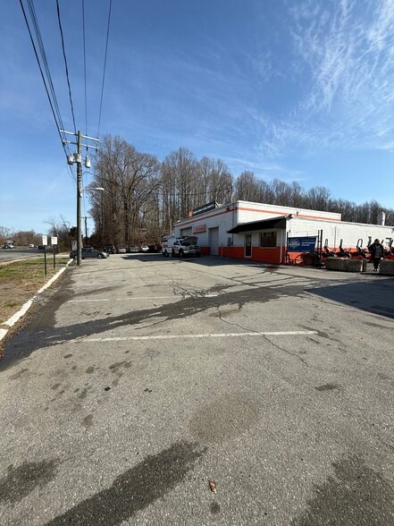More Photos Of 3030 Crain Hwy, Upper Marlboro Auto Dealership For Sale