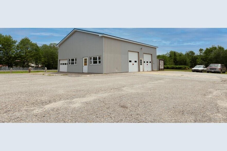 911 Old Portland Rd, Brunswick, ME 04011 Auto Dealership For Sale