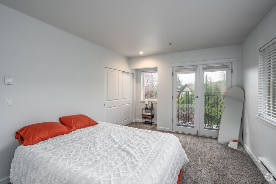 More Photos Of 4759-4779 Lynwood Center Rd NE, Bainbridge Island Apartments For Lease