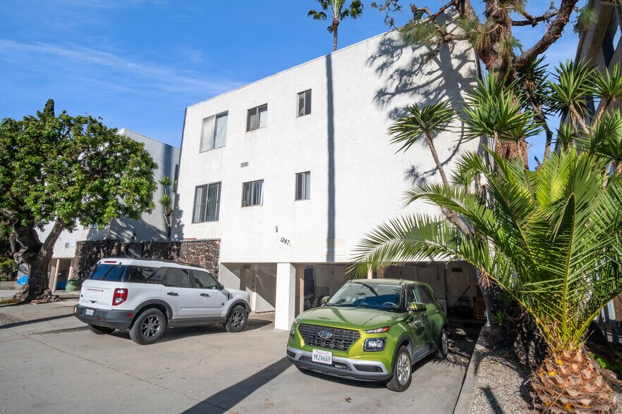 More Photos Of , Santa Monica Multifamily For Sale