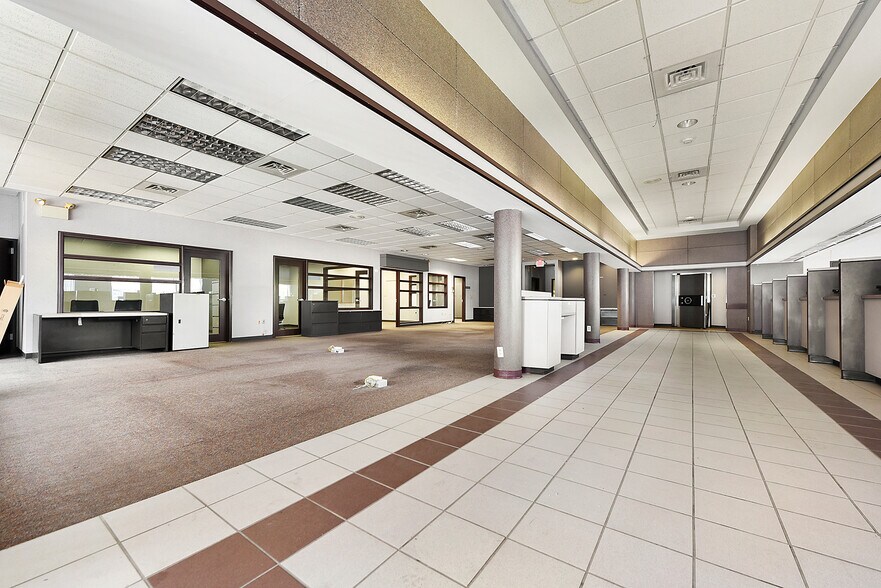 More Photos Of 5967-5987 Broad St, Pittsburgh Office For Sale