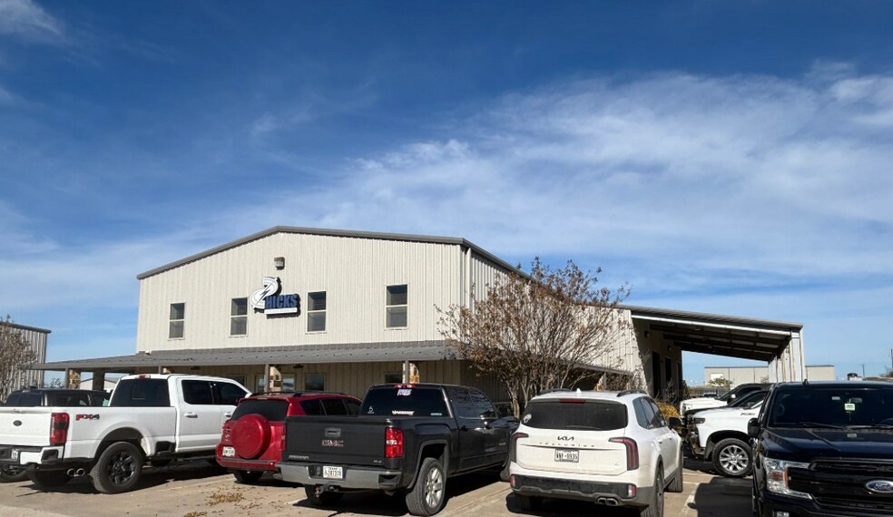 More Photos Of 7420 FM 2449, Ponder Unknown For Lease
