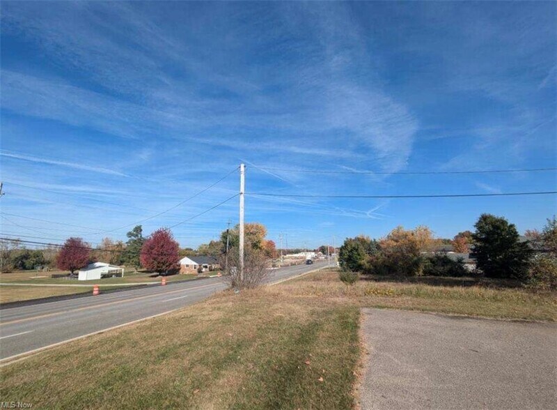 More Photos Of 5662 North Ridge Rd, Madison Storefront Retail Office For Sale