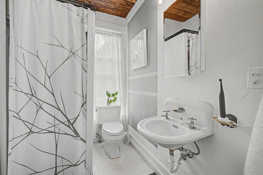 More Photos Of 1044 Maxwell Ave, Boulder Apartments For Sale