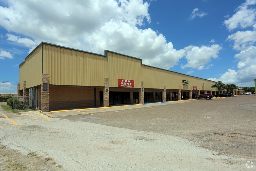 More Photos Of 3525 International Blvd, Brownsville Storefront Retail Office For Lease