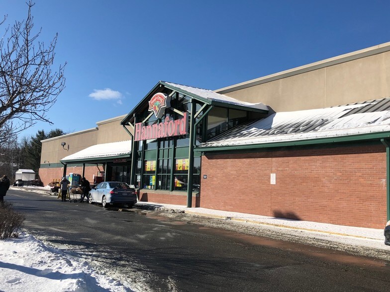 Primary Photo Of 31 Ted Dr, Pine Bush Supermarket For Sale