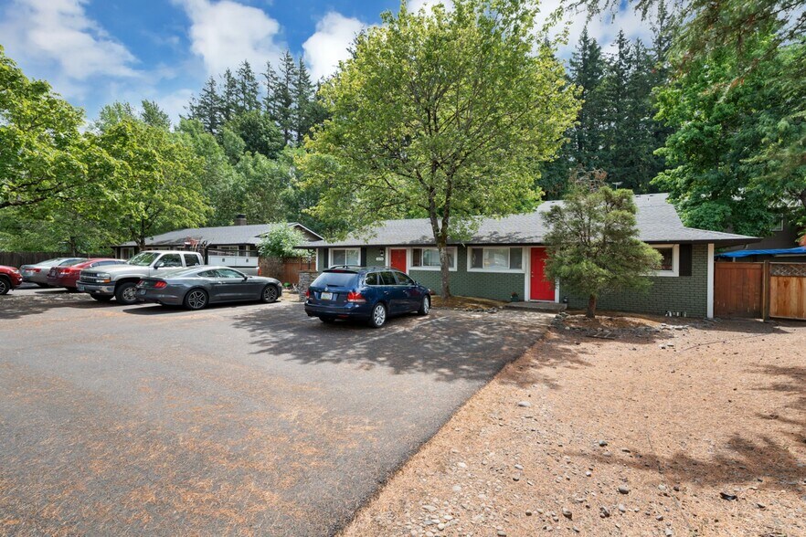 More Photos Of 3240-3320 NE 8th St, Gresham Apartments For Sale