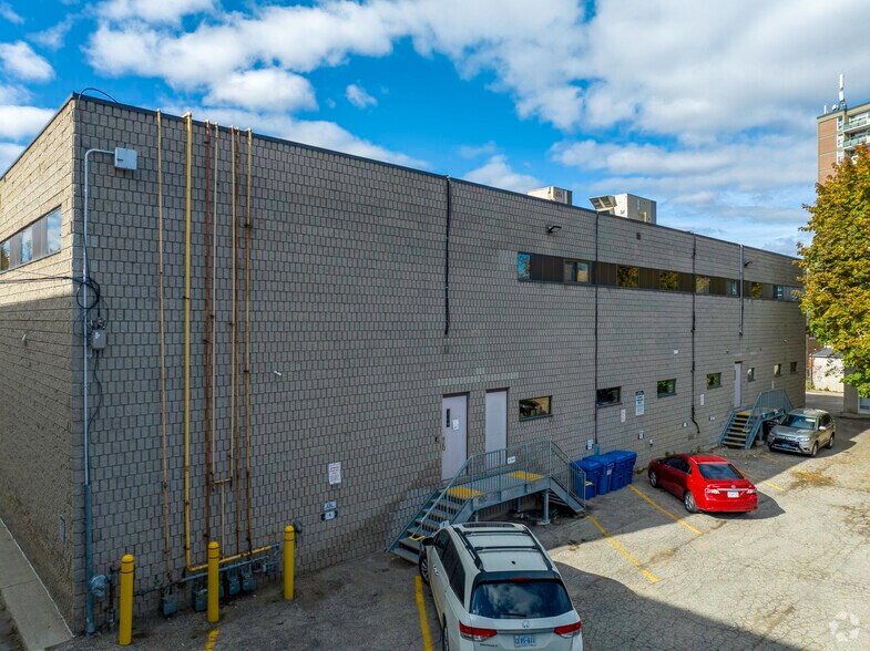 More Photos Of 85 Norfolk St, Guelph Medical For Lease