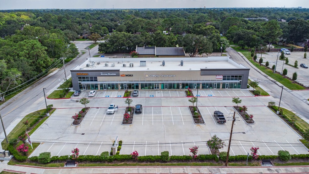 Primary Photo Of 501 S Friendswood Dr, Friendswood Storefront Retail Office For Lease