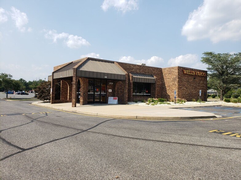 More Photos Of 1224-1232 Hooper Ave, Toms River Unknown For Lease