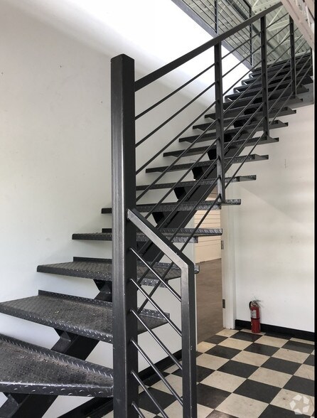More Photos Of 625 NW 121st St, North Miami Warehouse For Sale