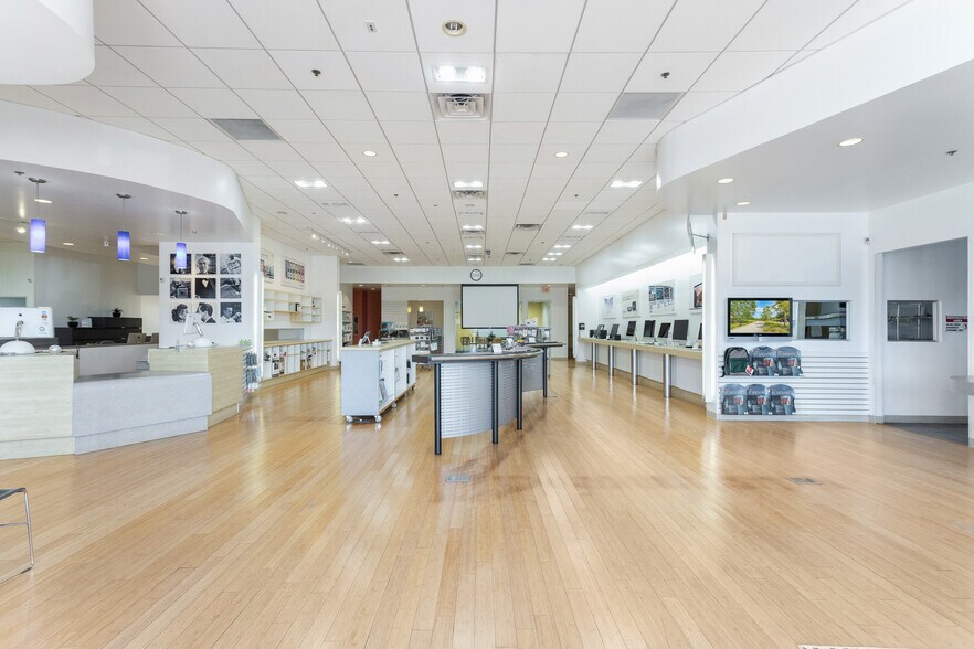 More Photos Of 2991-2995 E White Star Ave, Anaheim Warehouse For Sale