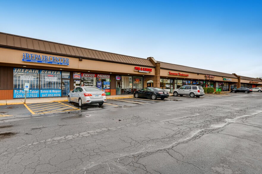 More Photos Of 1049-1093 N Salem Dr, Schaumburg Unknown For Lease