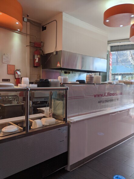 More Photos Of 45-12 Greenpoint Ave, Sunnyside Restaurant For Lease