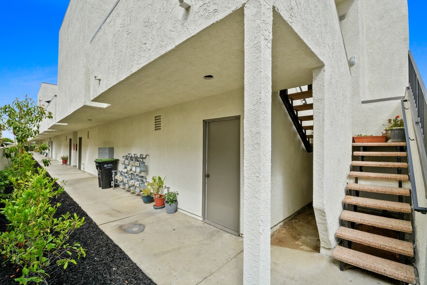 More Photos Of 15627 Belshire Ave, Norwalk Apartments For Sale