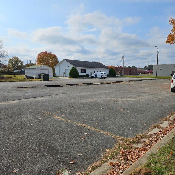 More Photos Of 2015 Westmead St SW, Decatur Industrial For Sale