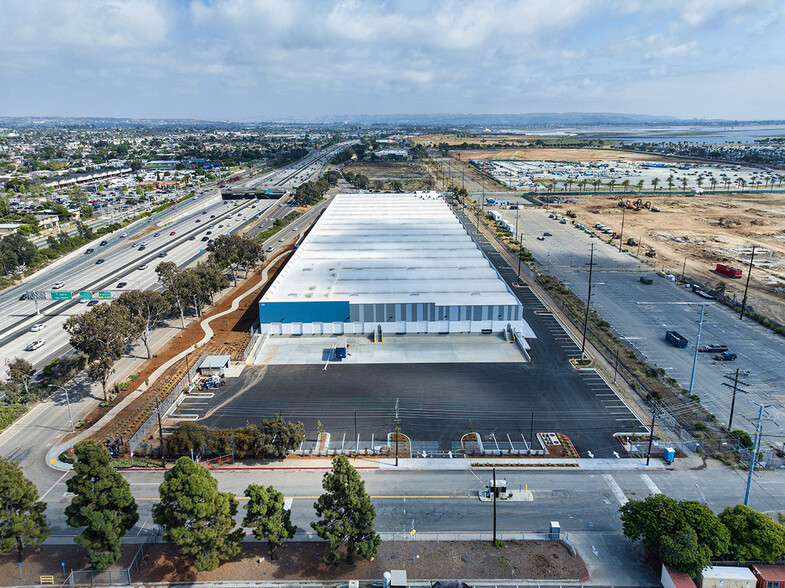 Primary Photo Of 795 H St, Chula Vista Distribution For Lease