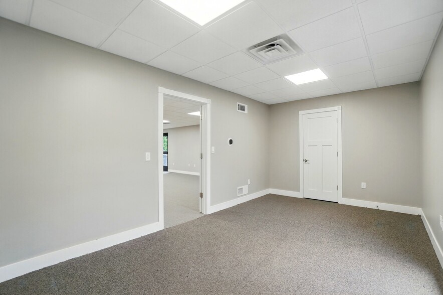 More Photos Of 241 Paddock Ct, Delaware Medical For Lease