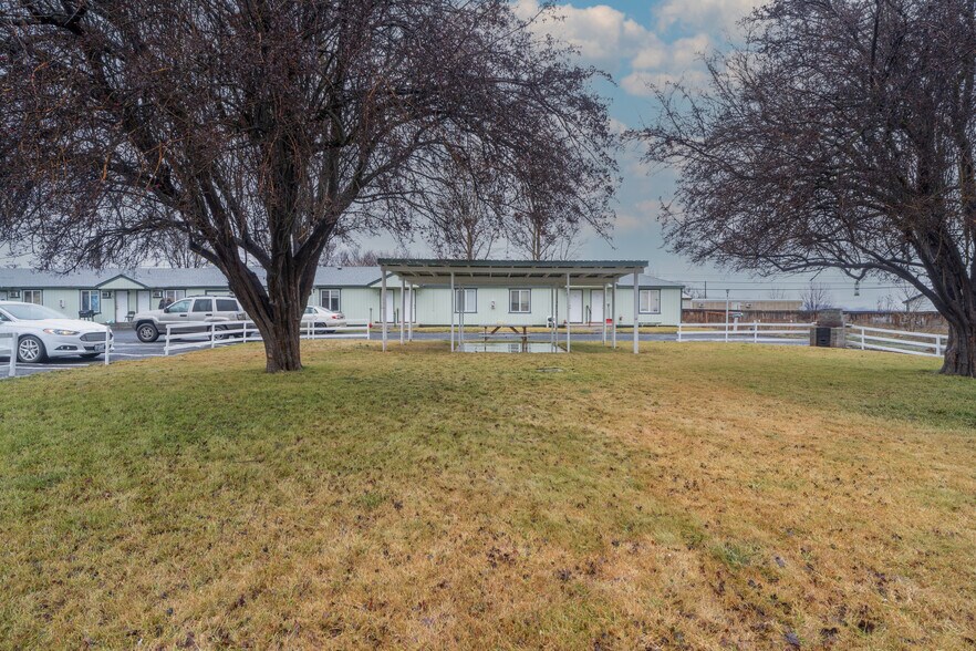 More Photos Of 68 W Hwy 28, Soap Lake Apartments For Sale