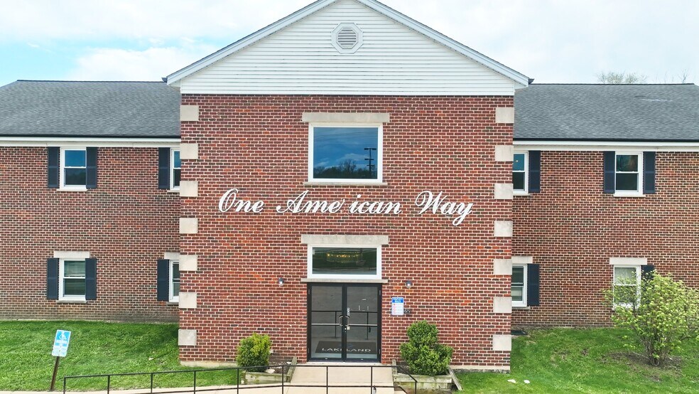 Primary Photo Of 1 American Way, Elgin Medical For Sale