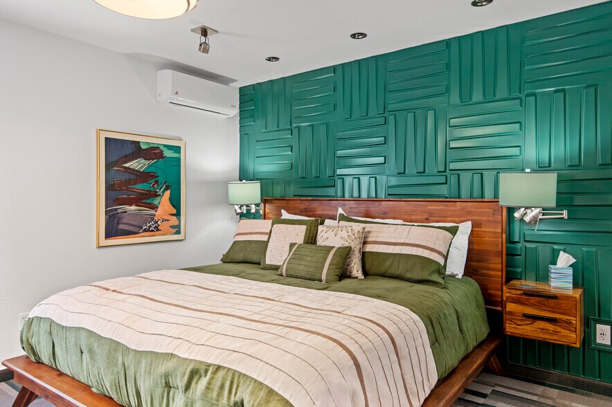 More Photos Of 303 W Juniper Ave, Flagstaff Hospitality For Sale