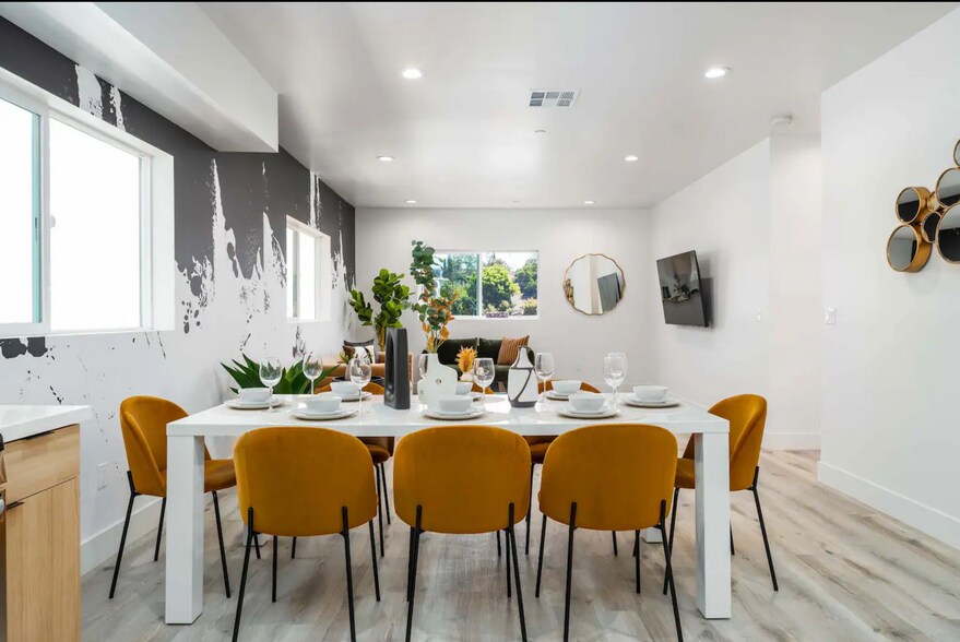 More Photos Of 216 N Coronado St, Los Angeles Multifamily For Sale