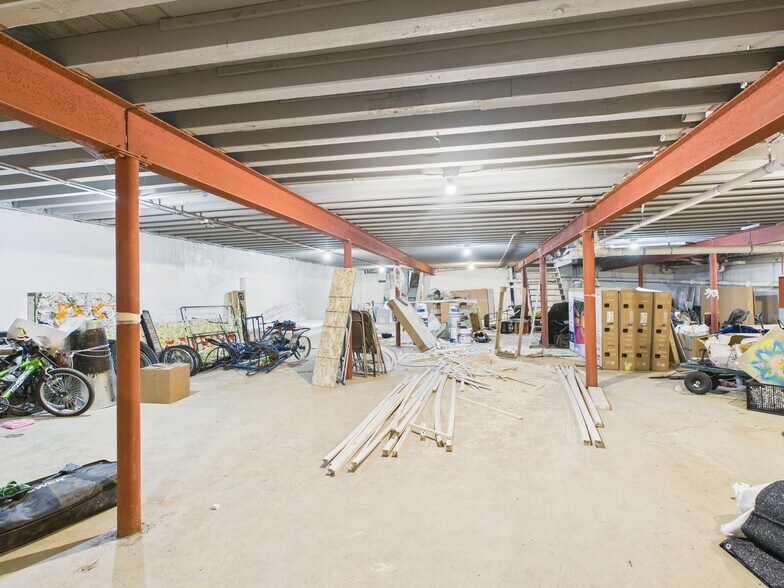 More Photos Of 1800 W Pershing Rd, Chicago Restaurant For Lease