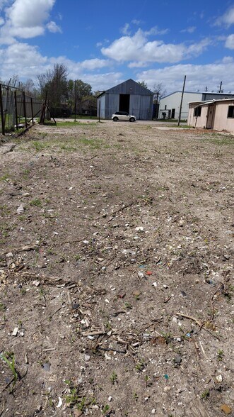 More Photos Of 14217 Industry St, Houston Land For Lease