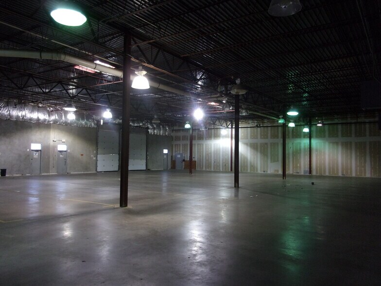 More Photos Of 8197 Euclid Ct, Manassas Park Warehouse For Lease