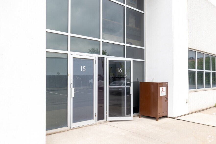 More Photos Of 1900 Clark Blvd, Brampton Manufacturing For Sale