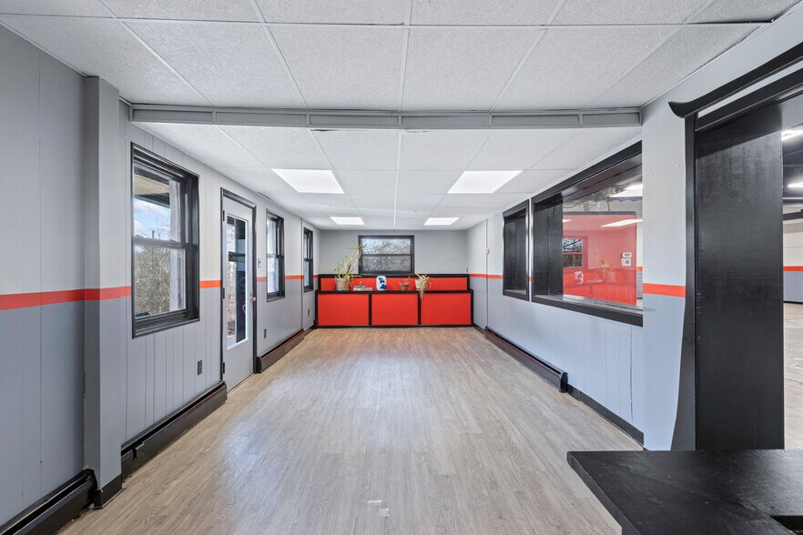 More Photos Of 3626 Winding Way, Newtown Square Warehouse For Sale