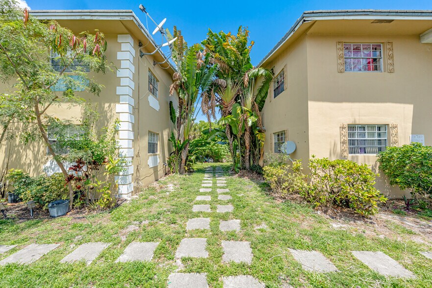 More Photos Of 7523-7525 NW 44th Ct, Coral Springs Apartments For Sale