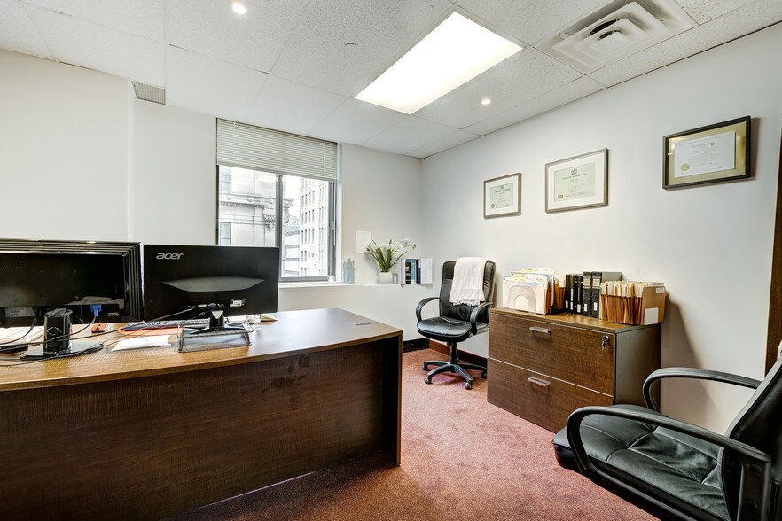 More Photos Of 1255 Boul Robert-Bourassa, Montréal Office Residential For Lease